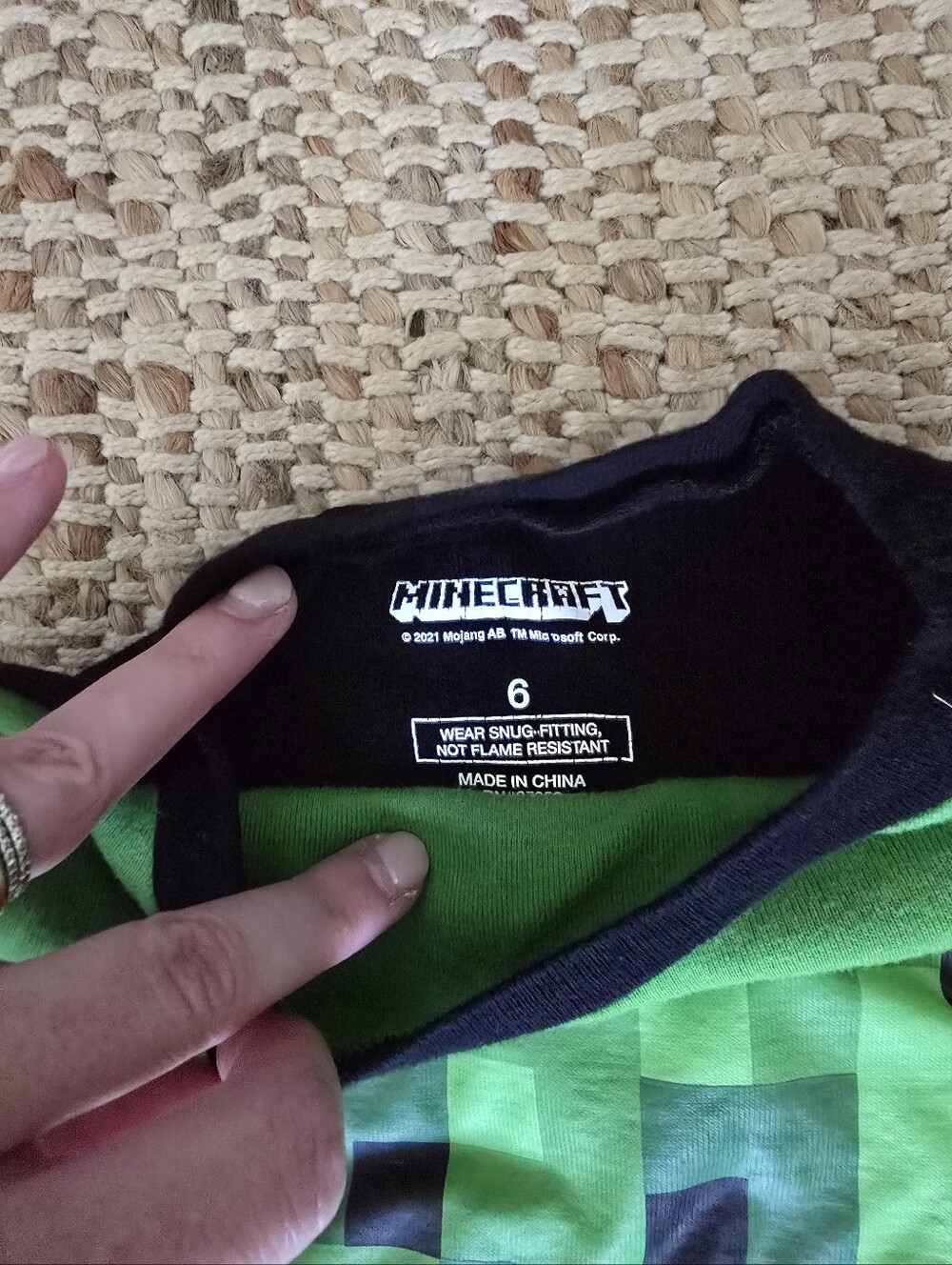 Minecraft Pajama Set - Picture 4 of 5